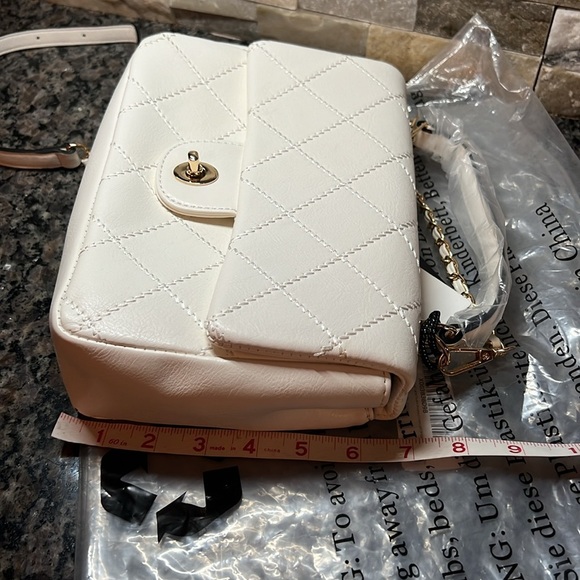 Classic Fashion white bag NWT - Picture 7 of 9